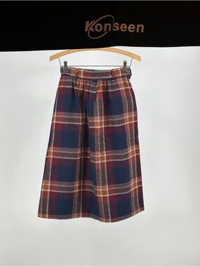 Vintage 80’s Juniors size 7 Navy and Rust Wool Plaid Midi Skirt Dark Academia